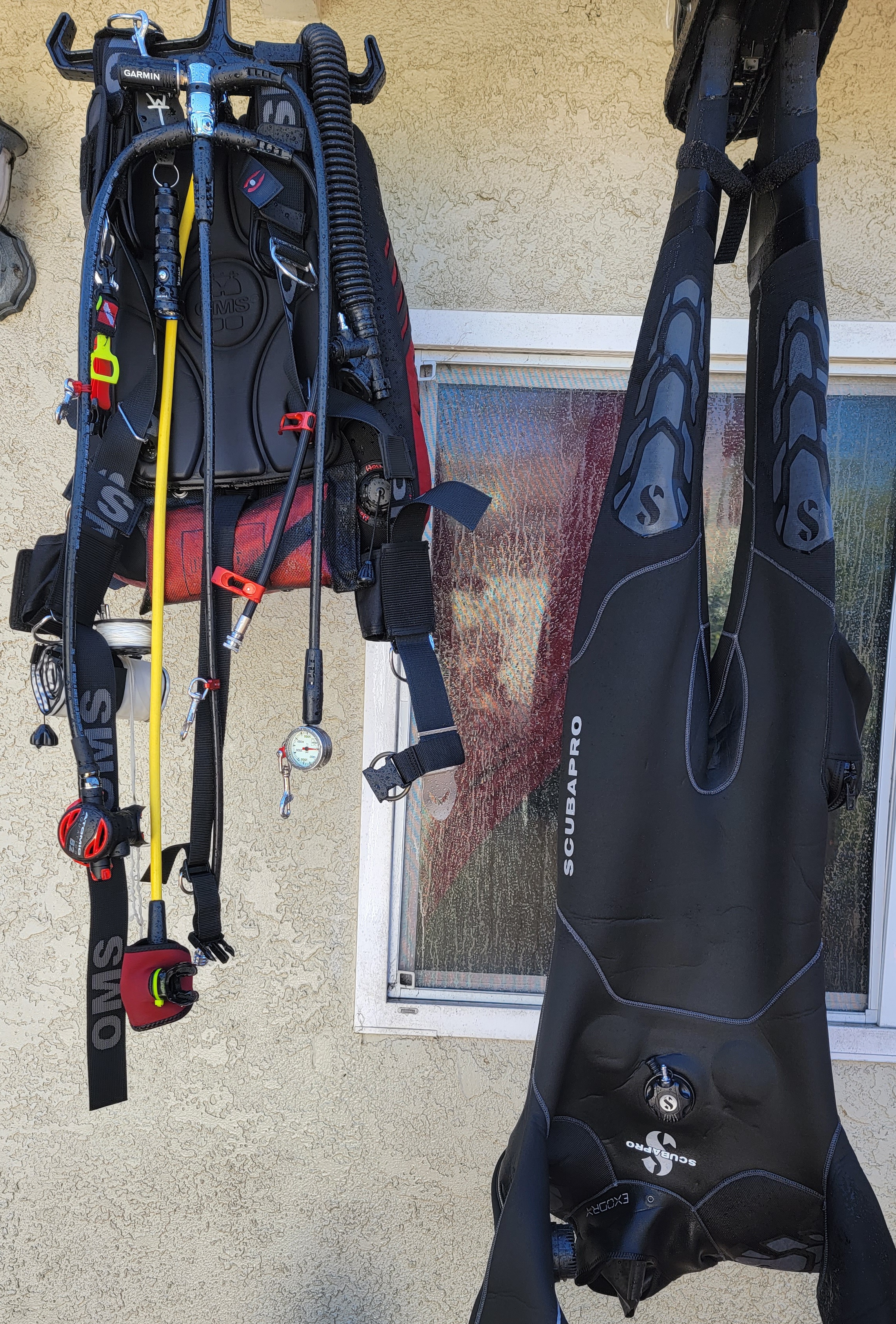 Scuba Diving Gear for Cavern Divers