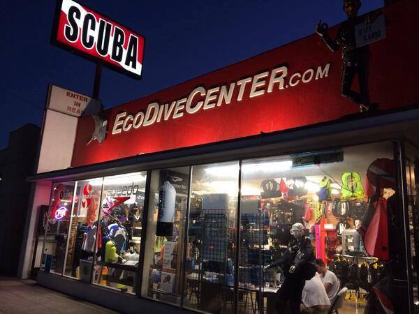 Your Black Friday and Cyber Monday Scuba Team at Eco 